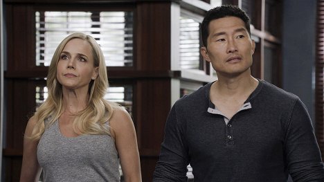 Julie Benz, Daniel Dae Kim - Havaj 5-0 - V zemi nadále vládne spravedlnost - Z filmu