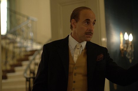 Stanley Tucci - Feud - More, or Less - Filmfotos