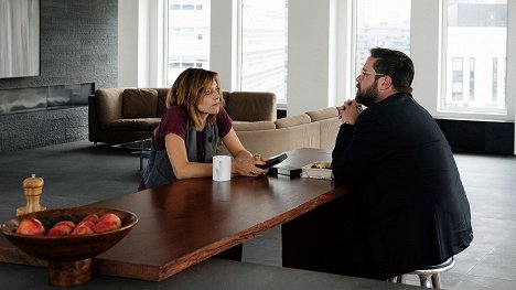 Lizzie Brocheré, Zak Orth - Falling Water - The Well - Z filmu