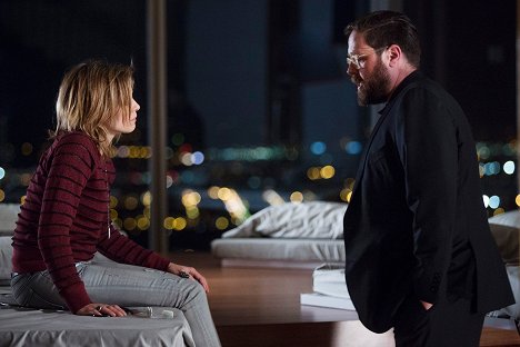 Lizzie Brocheré, Zak Orth - Falling Water - Castles Made of Sand - Photos