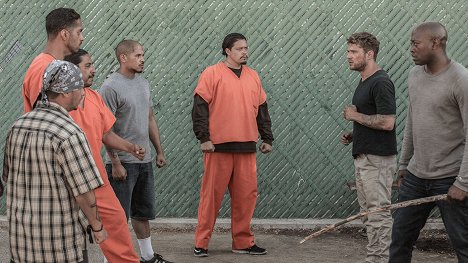 Ryan Phillippe, Omar Epps - Shooter - Someplace Like Bolivia - Photos