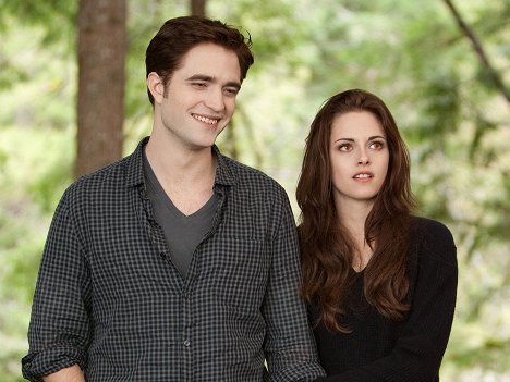 Robert Pattinson, Kristen Stewart - Twilight sága: Rozbřesk - 2. část - Z filmu