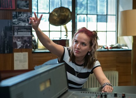 Tereza Ramba - Dubbing Street - Ženské zbraně - Photos