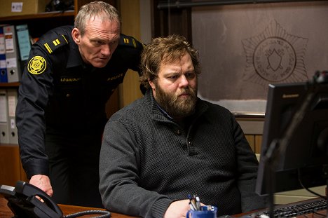 Ingvar Sigurðsson, Ólafur Darri Ólafsson - Trapped - Episode 7 - Film