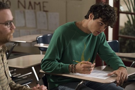 Noah Centineo - The Fosters - Invisible - Photos