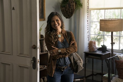 Nia Peeples - The Fosters - Invisible - Z filmu