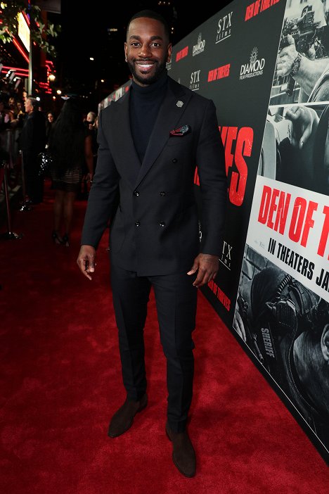 Los Angeles Premiere of DEN OF THIEVES at Regal Cinemas LA LIVE on Wednesday, January 17, 2018 - Mo McRae - Den of Thieves - Events