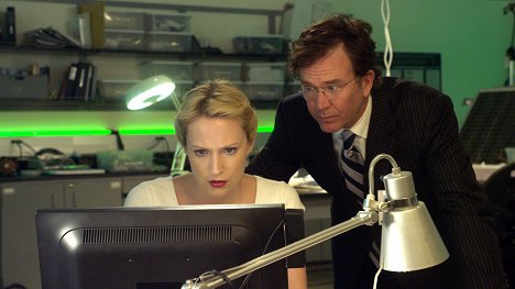 Beth Riesgraf, Timothy Hutton - Dokonalý podraz - The Big Bang Job - Z filmu