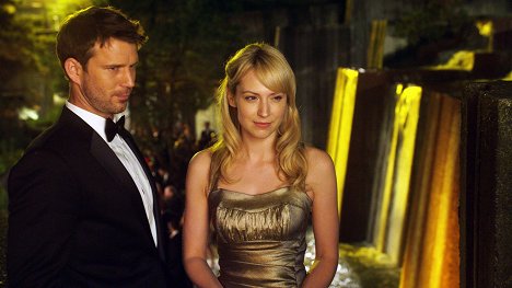 Wil Traval, Beth Riesgraf - Leverage - Blind Date - Filmfotos