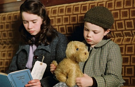 Anna Popplewell, Georgie Henley - Narnia: Lev, šatník a čarodejnica - Z filmu