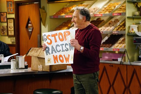 Judd Hirsch - Superior Donuts - Takin' It to the Streets - De la película