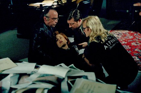 Tom Braidwood, Gillian Anderson, Bruce Harwood, Dean Haglund - The X-Files - Requiem - Photos