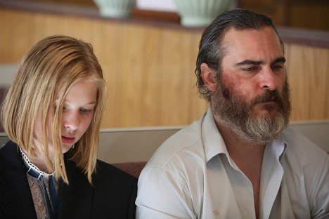 Ekaterina Samsonov, Joaquin Phoenix - En realidad, nunca estuviste aquí - De la película