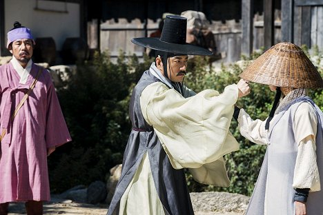 Dal-su Oh, Myeong-min Kim - Joseonmyeongtamjeong : heumhyeolgwimaeui bimil - De la película