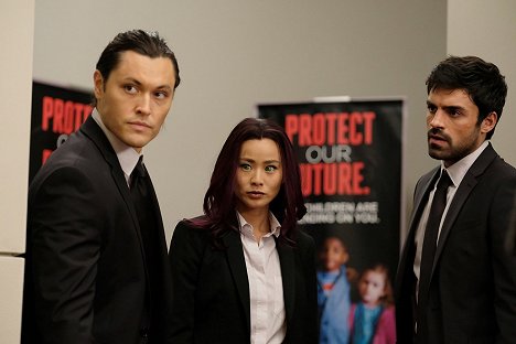 Blair Redford, Jamie Chung, Sean Teale - The Gifted - Fuite in extremis - Film
