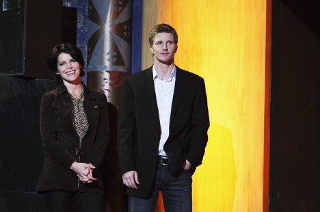 Lesli Kay, Thad Luckinbill - Ghost Whisperer - Stage Fright - Photos