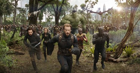 Sebastian Stan, Scarlett Johansson, Chris Evans, Danai Gurira - Avengers: Infinity War - Z filmu