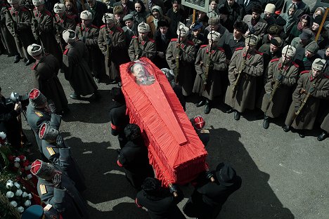 Adrian McLoughlin - The Death of Stalin - Kuvat elokuvasta