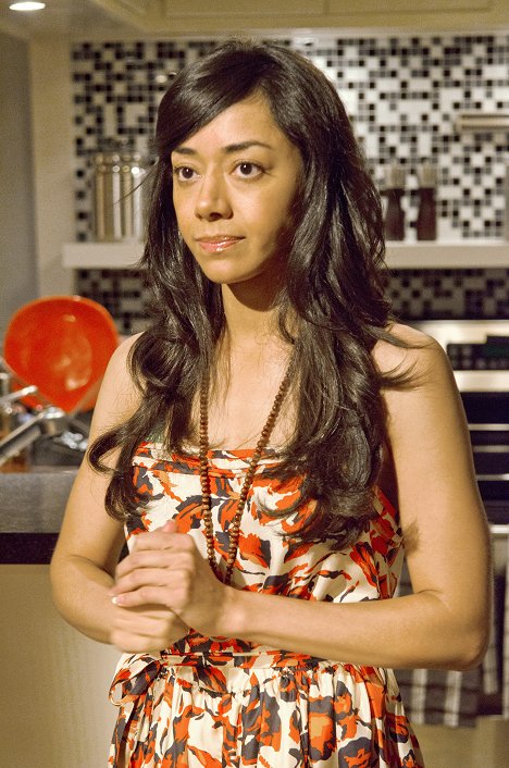Aimee Garcia - Dexter - This Is the Way the World Ends - Photos