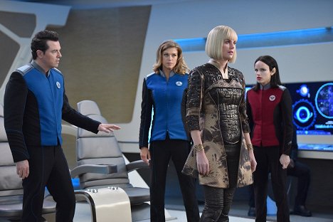 Seth MacFarlane, Adrianne Palicki, Charlize Theron, Halston Sage - The Orville - Pria - Filmfotos