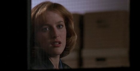 Gillian Anderson - The X-Files - Clyde Bruckman's Final Repose - Photos