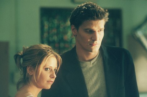 Sarah Michelle Gellar, David Boreanaz - Buffy, a vámpírok réme - Sötét múlt - Filmfotók