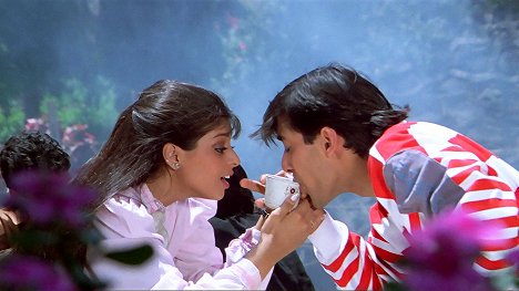 Nagma, Salman Khan - Baaghi: A Rebel for Love - Van film