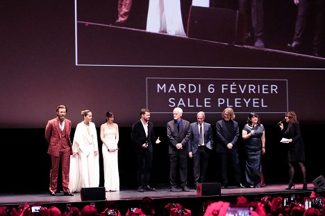 Fifty Shade Freed Premiere on Feb.6,2018 in Paris, France - Eric Johnson, Rita Ora, Dakota Johnson, Jamie Dornan, James Foley, Niall Leonard, E.L. James - Fifty Shades Freed - Tapahtumista