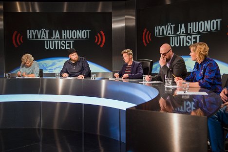 Paula Noronen, Kasmir, Kari Ketonen, Juha Vuorinen, Niina Lahtinen - Hyvät ja huonot uutiset - Filmfotók