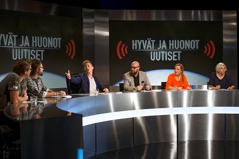 Mikko Kuustonen, Ilari Johansson, Kari Ketonen, Juha Vuorinen, Niina Lahtinen, Paula Noronen - Hyvät ja huonot uutiset - Filmfotos