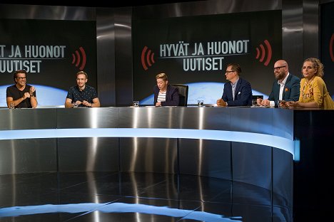 Mikko Kuustonen, Juuso Mäkilähde, Kari Ketonen, Toni Wirtanen, Juha Vuorinen, Niina Lahtinen - Hyvät ja huonot uutiset - Photos