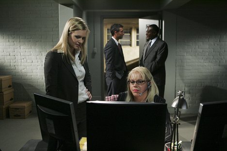 A.J. Cook, Kirsten Vangsness - Criminal Minds - Das geschenkte Leben - Filmfotos