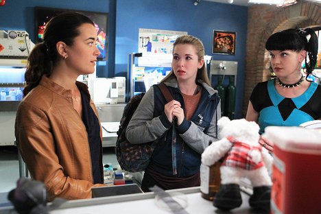 Cote de Pablo, Kirsten Zien, Pauley Perrette - NCIS: Naval Criminal Investigative Service - Gone - Photos