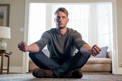 Justin Hartley - This Is Us - Super Bowl Sunday - Photos