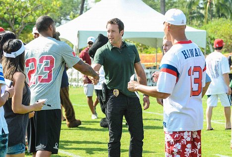 Alex O'Loughlin - Hawaii Five-0 - Pa'ani - Photos