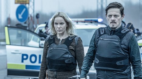 Sofia Helin, Thure Lindhardt - Most - Episode 4 - Z filmu