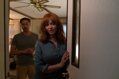 Martin Henderson, Christina Hendricks - The Strangers: Prey at Night - Photos