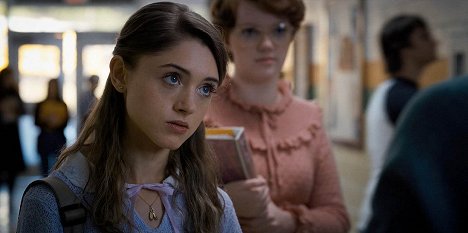 Natalia Dyer, Shannon Purser - Stranger Things - Chapter Two: The Weirdo on Maple Street - Photos