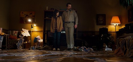 Winona Ryder, David Harbour - Stranger Things - Chapter Four: Will the Wise - Photos