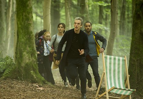 Jenna Coleman, Peter Capaldi - Doctor Who - Promenons-nous dans les bois... - Film
