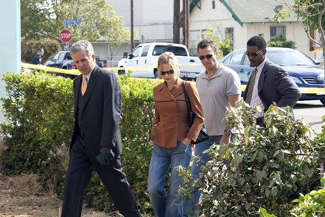 Tony Denison, Kyra Sedgwick, Corey Reynolds - Uzavřený případ - Výstřel do tmy - Z filmu