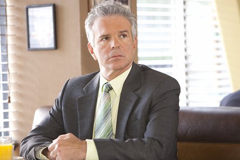 Tony Denison - The Closer - Der Hochstapler - Filmfotos