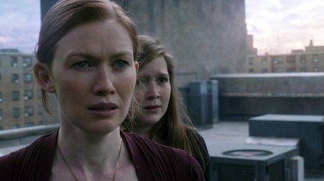 Mireille Enos - World War Z - Photos