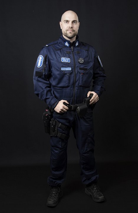Anders Sodermann - Poliisit - Promo