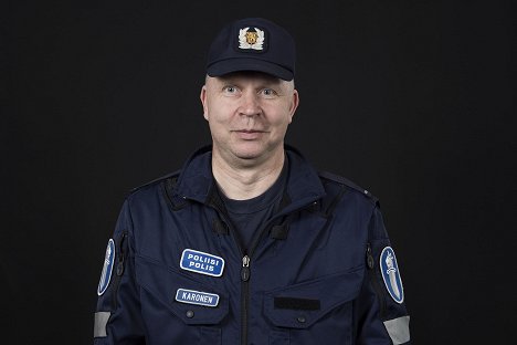 Petri Karonen - Poliisit - Promoción