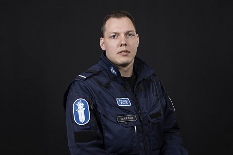 Sebastian Karbin - Poliisit - Werbefoto