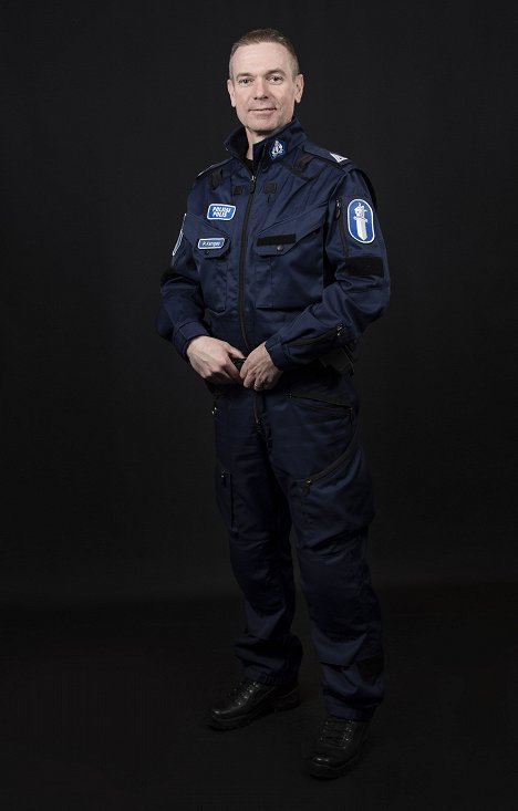 Pasi Kangas - Poliisit - Promoción