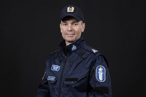 Pasi Kangas - Poliisit - Promoción