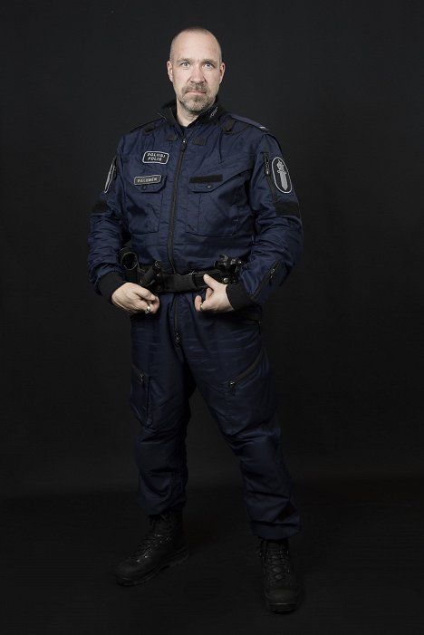 Kari Palonen - Poliisit - Promoción