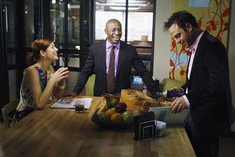 Kate Walsh, Taye Diggs, Paul Adelstein - Private Practice - Another Second Chance - Photos